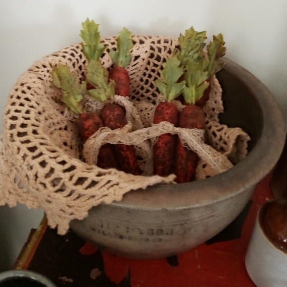 Primitive Carrot Bowl Fillers - Picture 2 of 5